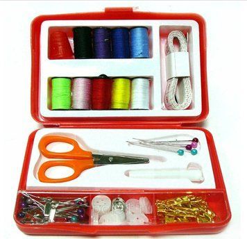 Компактний набір для шиття Insta Sewing Kit tasy ∙ Швейний набір для дому ∙ Нитки / голки / шпильки / ножиці / сантиметр / наперсток 14793 фото